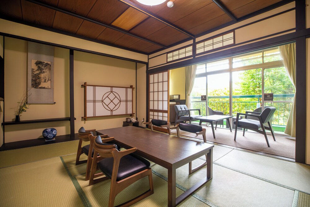 スタンダード ルーム | 伊豆長岡温泉 湯治場 弘法の湯 本店