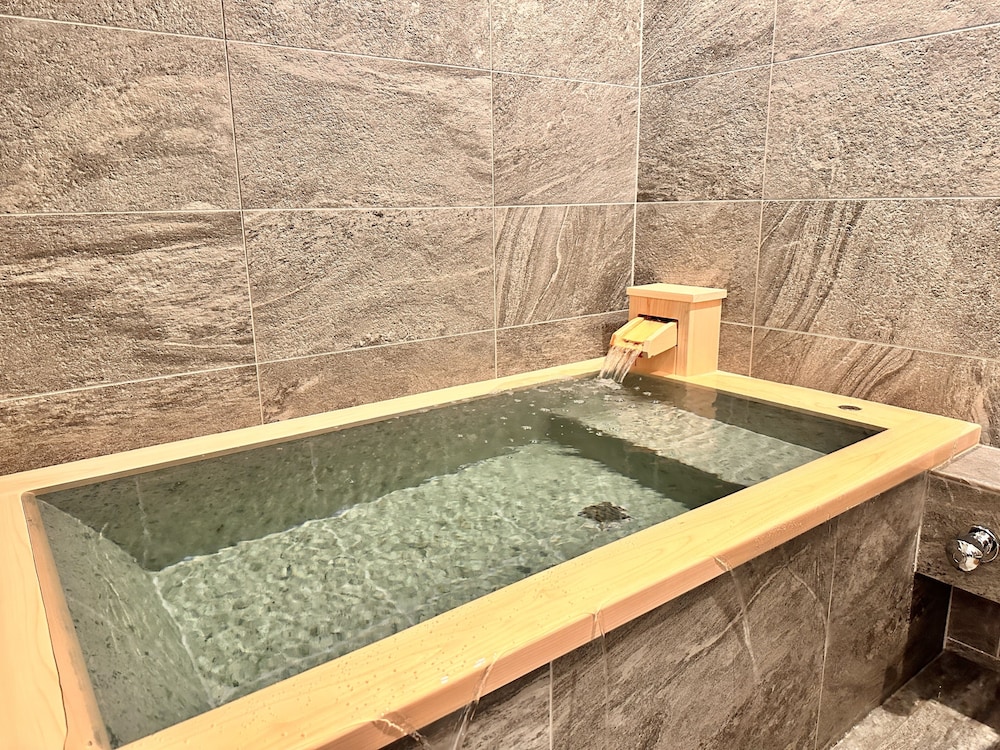 デラックス ルーム バスルーム0 | 伊豆長岡温泉 湯治場 弘法の湯 本店