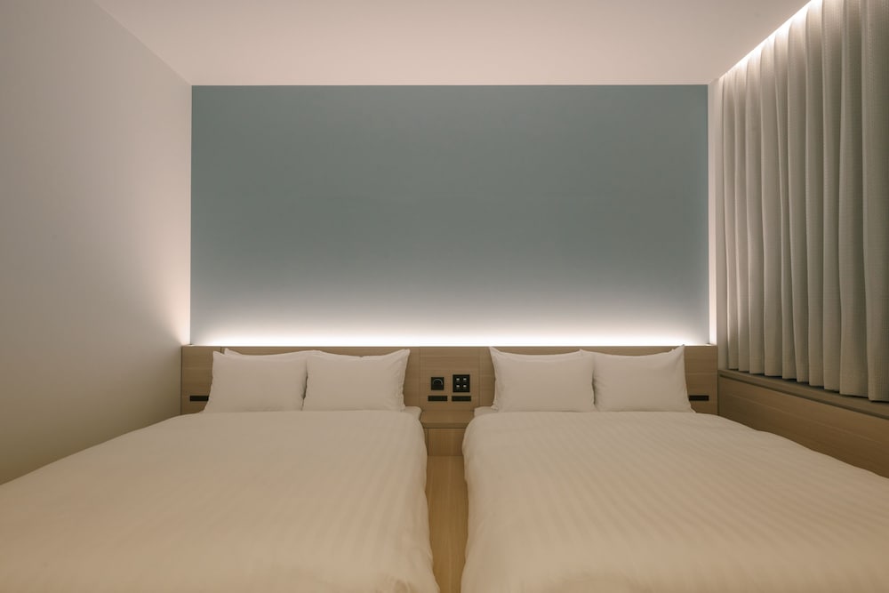 ツイン シャワールーム 禁煙 客室2 | FAV LUX 長崎