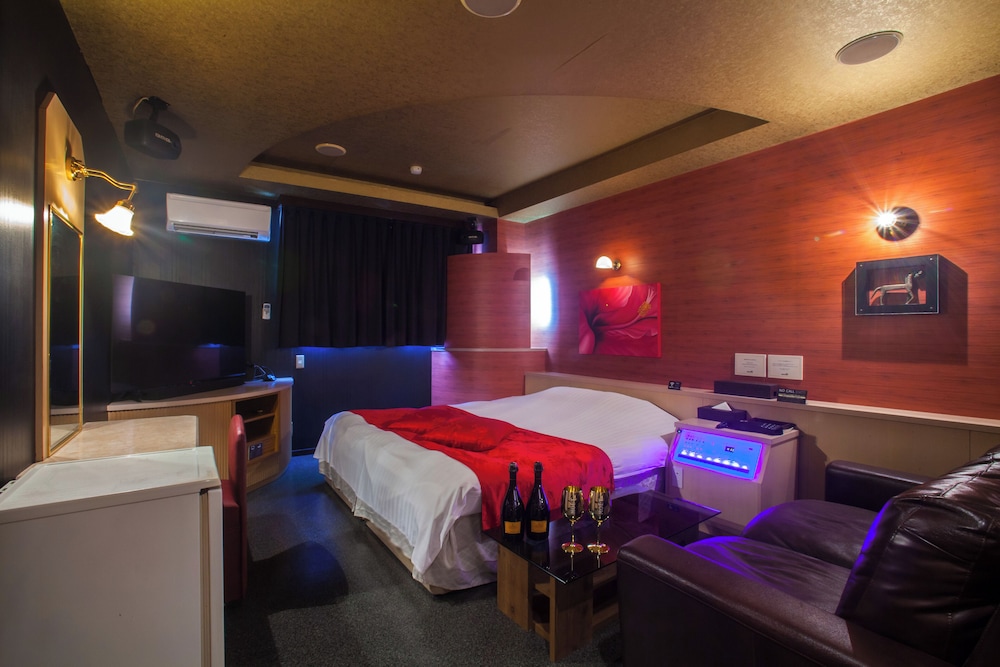 プレミアム ルーム | ホテルフォーシーズン - 大人限定 -