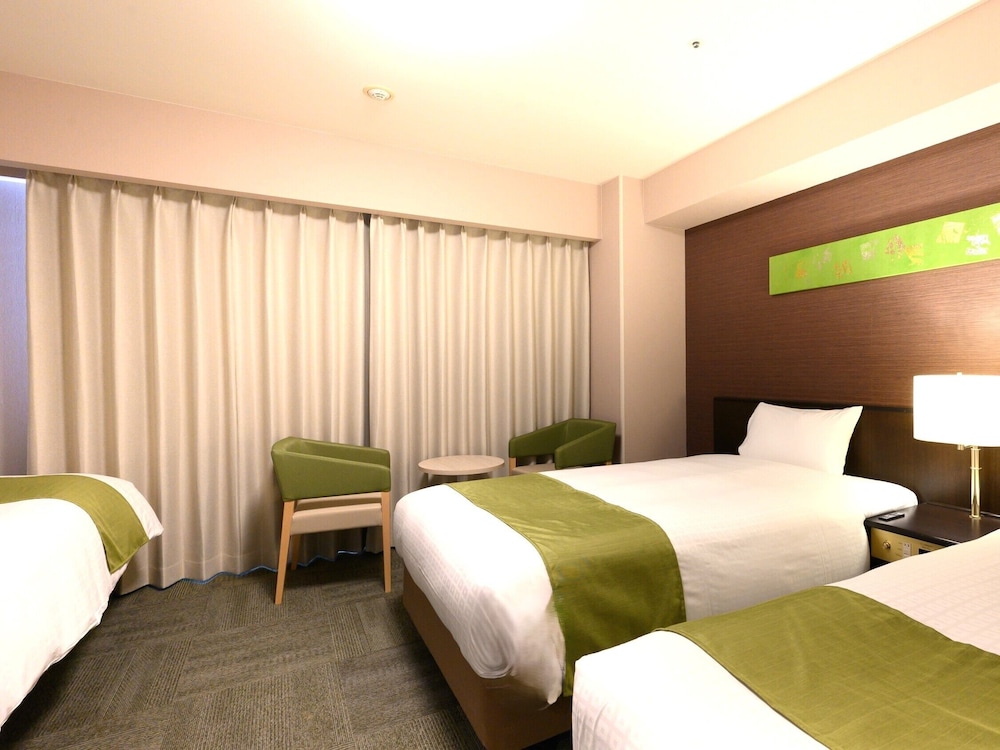 トリプルルーム | スマイルホテルプレミアム金沢東口駅前