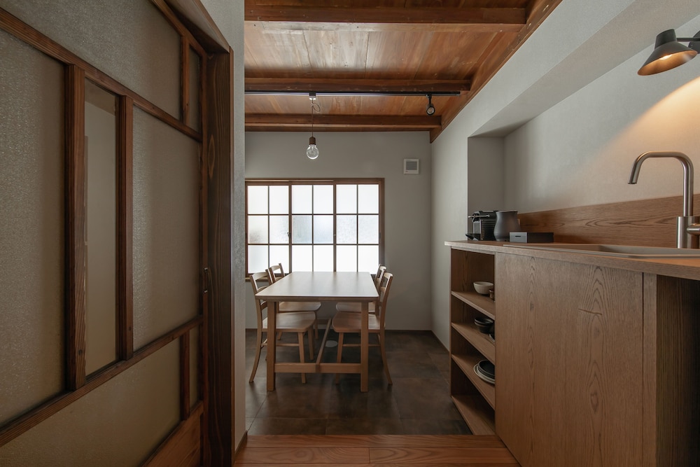 トラディショナル 4 人部屋 禁煙 サウナ 専用キッチン0 | 和乃リトリート ひといき