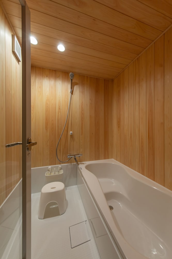 スーペリア ダブルルーム 禁煙 サウナ バスルーム3 | 和乃リトリート ひといき