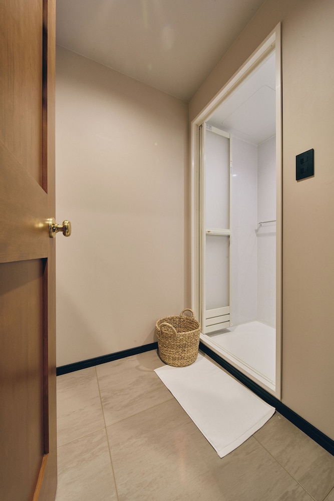 ラグジュアリー スイート 禁煙 シティビュー バスルーム3 | illi Com Shimokitazawa