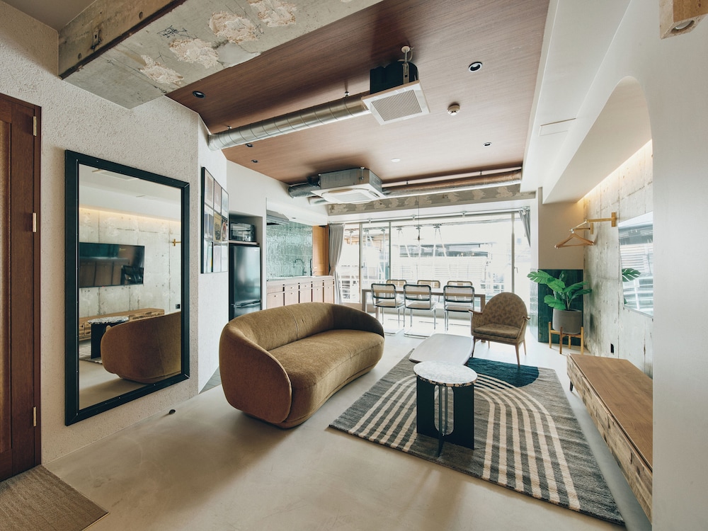 スーペリア スイート 禁煙 客室2 | illi Com Shimokitazawa