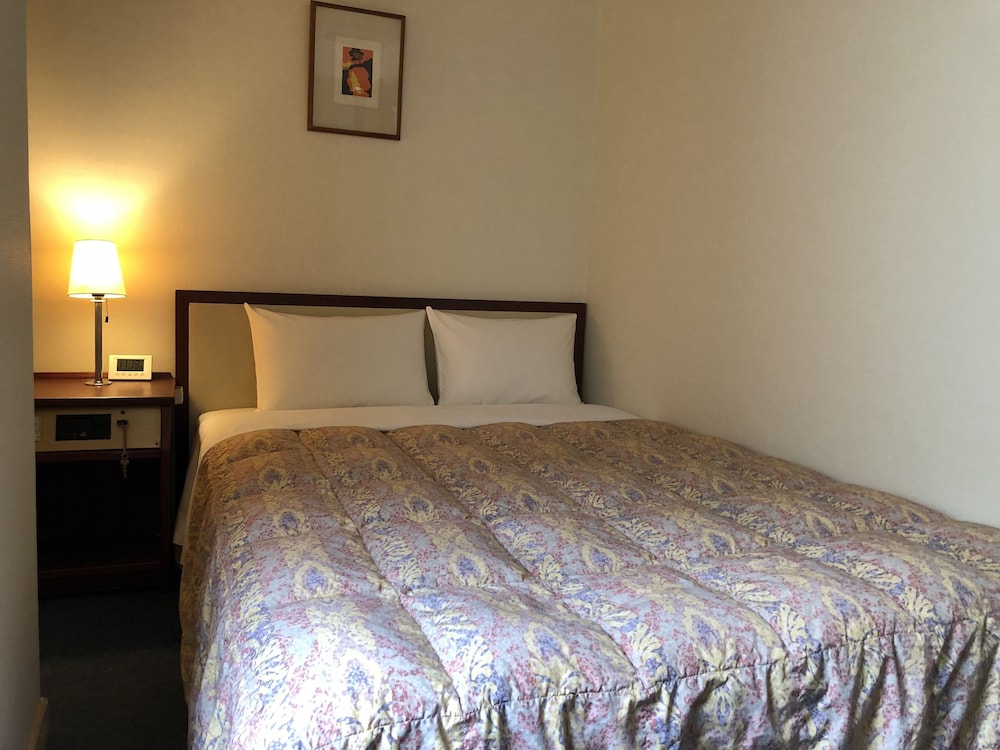 (バス・トイレ共用) 禁煙 ダブル 客室1 | ホテル 28 広島