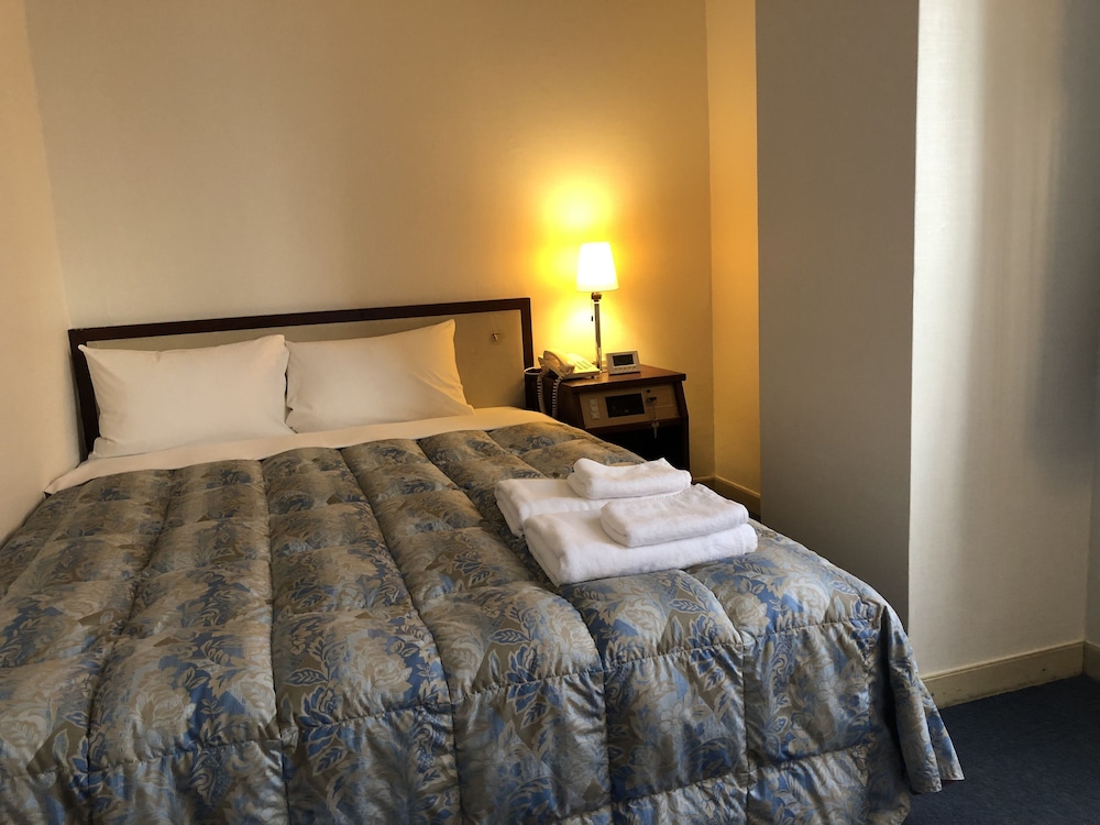 (バス・トイレ共用) 禁煙 ダブル | ホテル 28 広島