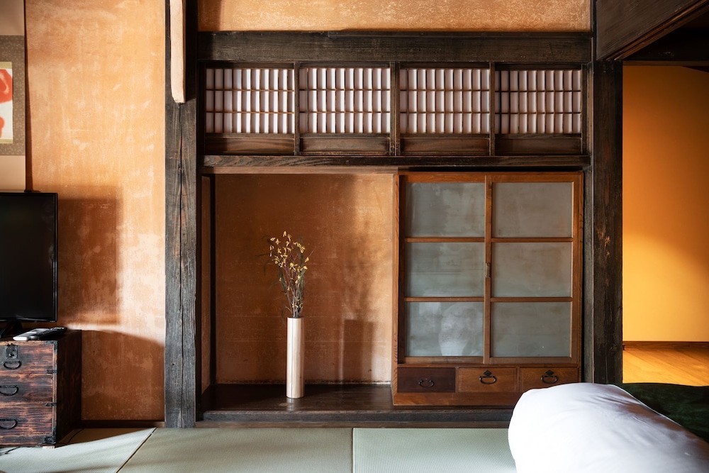 デラックス トリプルルーム 客室2 | Nazuna 飫肥 城下町温泉