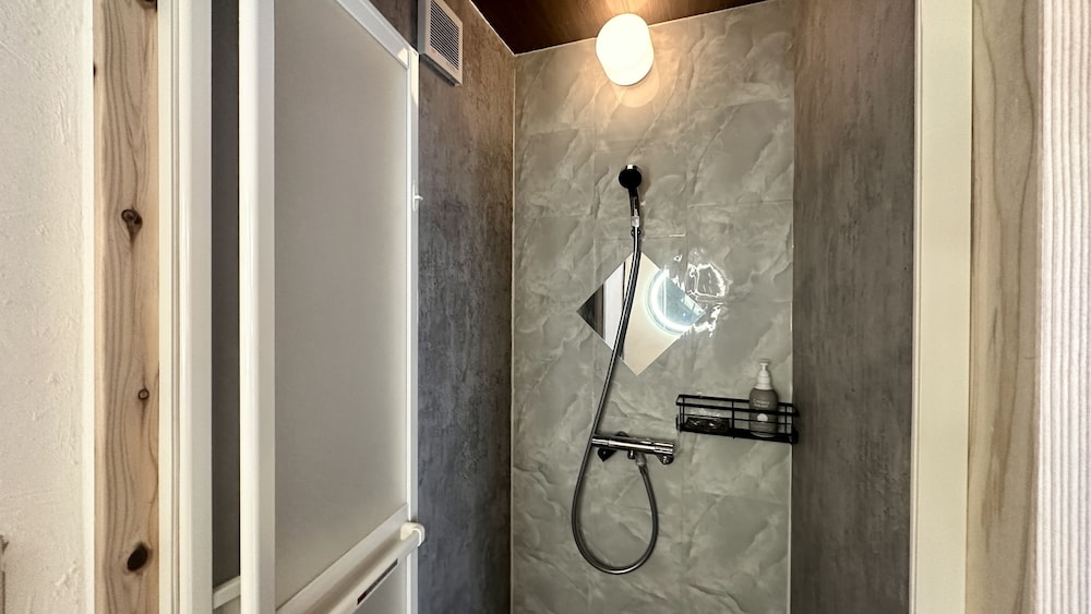 客室1 | ヴィラグランピング S.O.P 富士河口湖