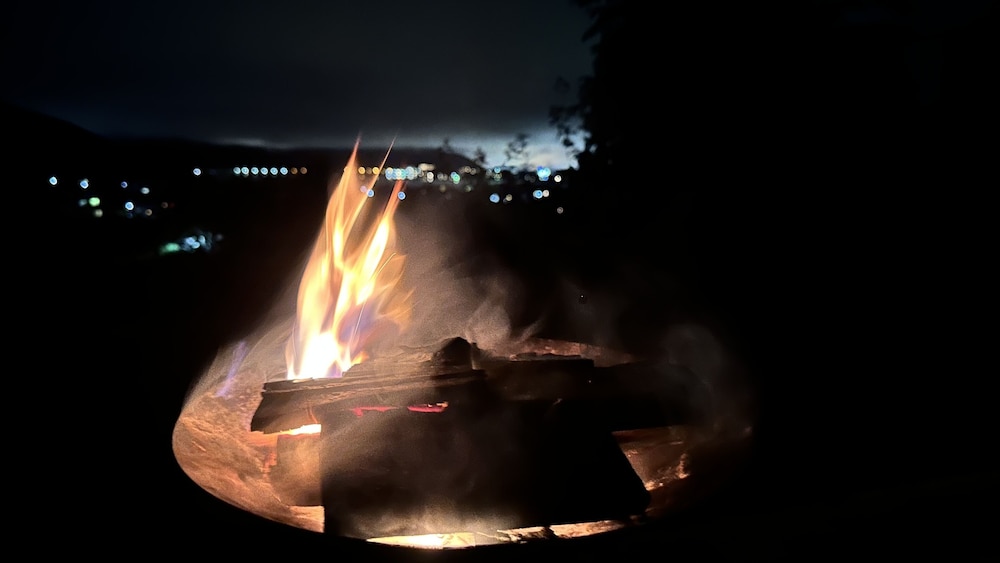 デザイン コテージ 4 ベッドルーム パーシャルレイクビュー ガーデン テラス / パティオ2 | ヴィラグランピング S.O.P 富士河口湖