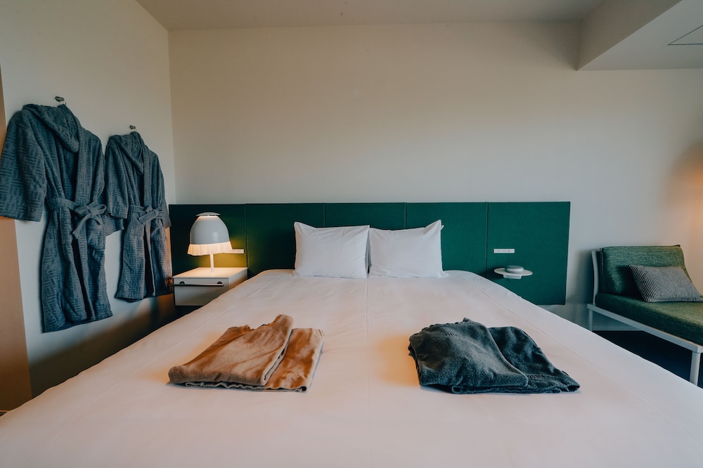 スタンダード ダブルルーム キングベッド 1 台 客室1 | BOTANICAL POOL CLUB