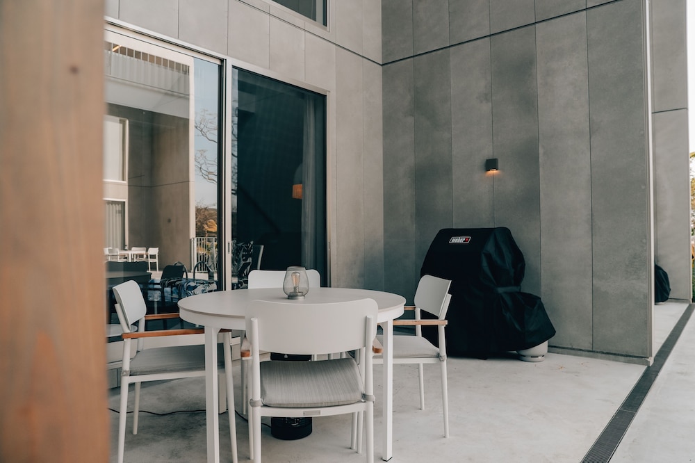 ファミリー トリプルルーム テラス / パティオ0 | BOTANICAL POOL CLUB