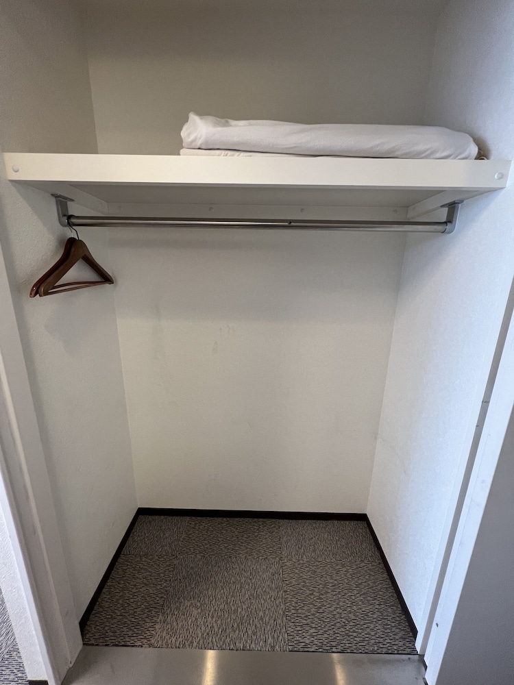 シングルルーム リビング エリア0 | ホテル辰巳倶楽部