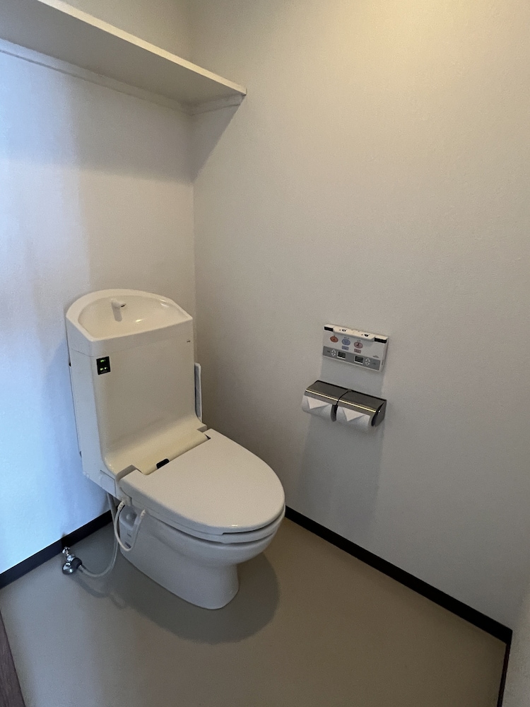 ファミリー スイート バスルーム1 | ホテル辰巳倶楽部