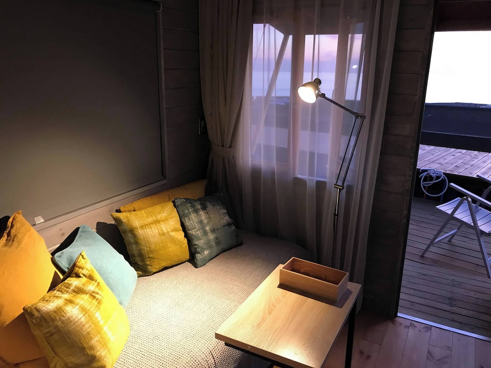 パノラミック ヴィラ 客室5 | 絶景シーサイドナハマ