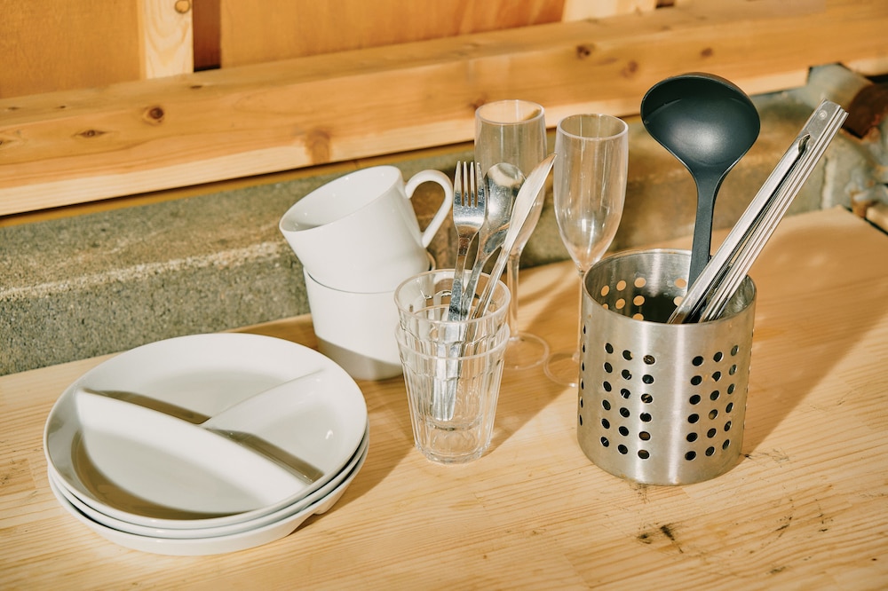 パノラミック ヴィラ 専用キッチン2 | 絶景シーサイドナハマ