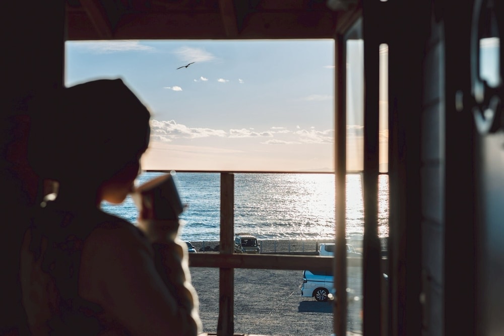 パノラミック ヴィラ 客室1 | 絶景シーサイドナハマ