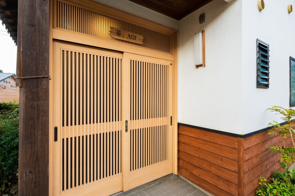 露天風呂付き離れ「葵(AOI)」禁煙 客室1 | 由布院離れの宿 優夏月