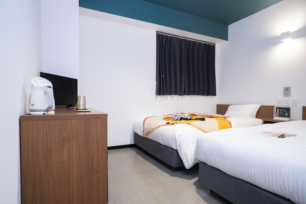 Essential 15 Twin, Multiple Beds, Non Smoking 客室4 | WAYFARER Shinsaibashi