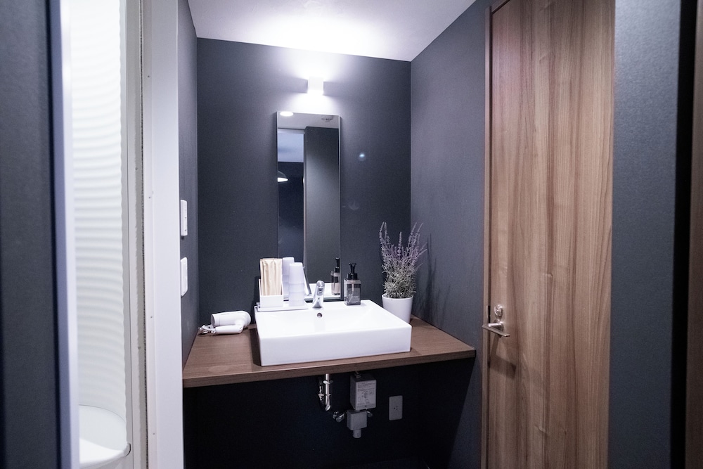 Studio 25 Group, Multiple Beds, Non Smoking 客室4 | WAYFARER Shinsaibashi
