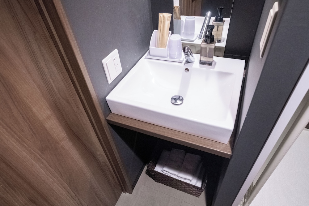 Essential 15 Twin, Multiple Beds, Non Smoking バスルーム3 | WAYFARER Shinsaibashi