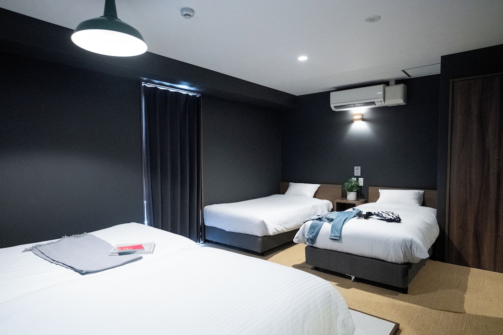 Studio 25 Group, Multiple Beds, Non Smoking 客室1 | WAYFARER Shinsaibashi