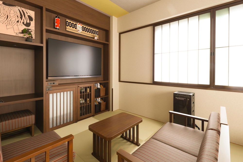 デラックス トリプルルーム 禁煙 客室1 | 天然温泉 凌天の湯 御宿 野乃浅草別邸