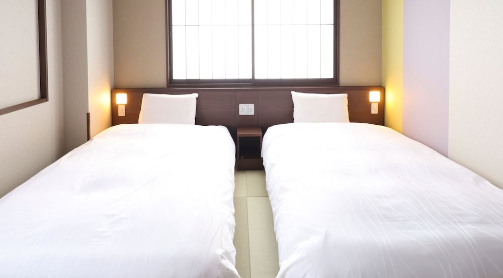 デラックス トリプルルーム 禁煙 客室3 | 天然温泉 凌天の湯 御宿 野乃浅草別邸