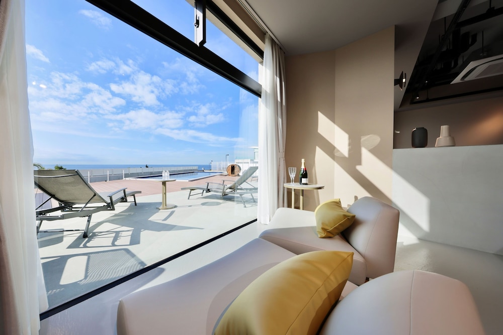 別邸 客室2 | クリスタルヴィラ白良浜ビーチ