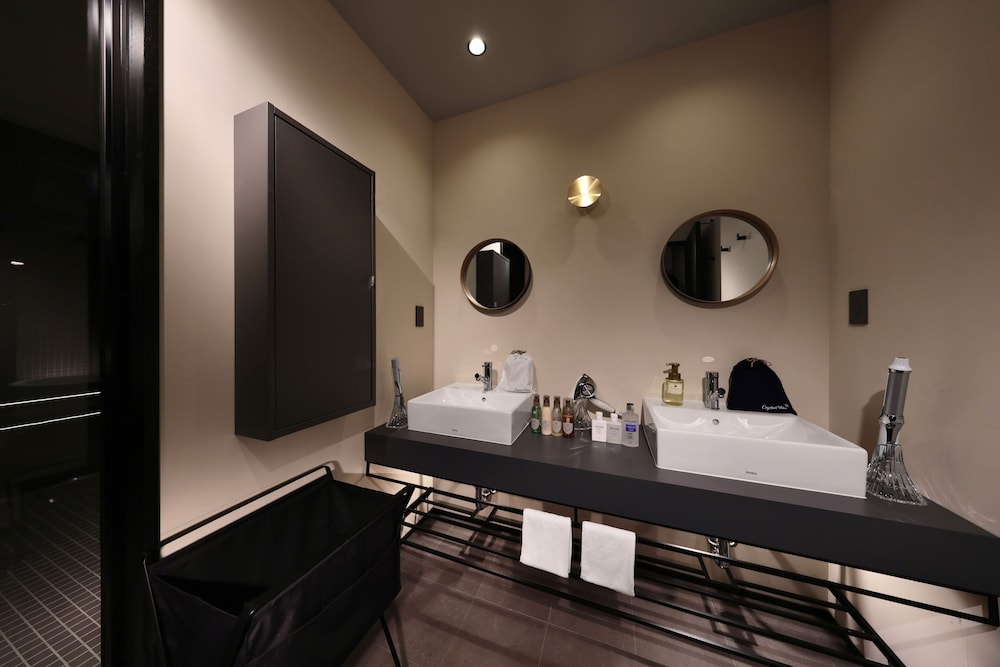 別邸 バスルーム1 | クリスタルヴィラ白良浜ビーチ