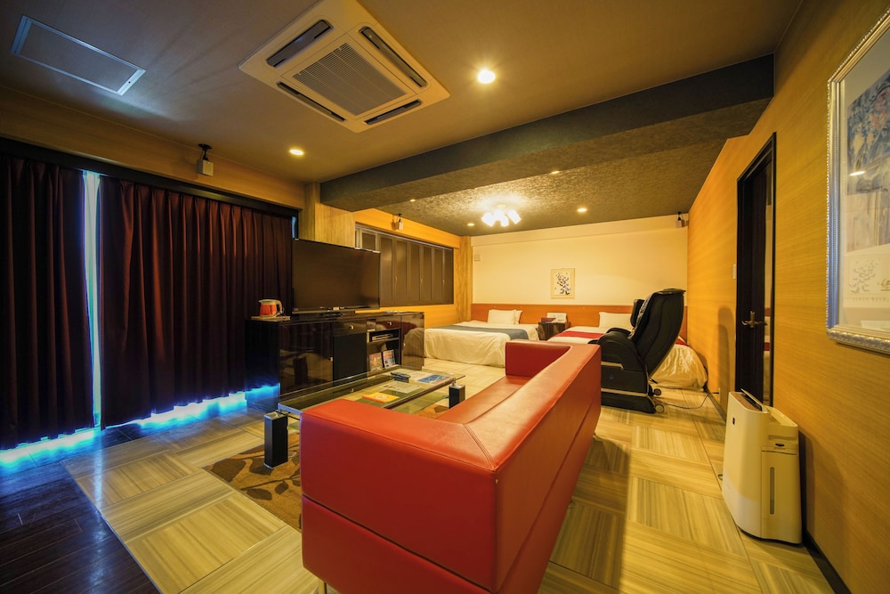 ロイヤル スイート 客室4 | ホテルラヴィアン