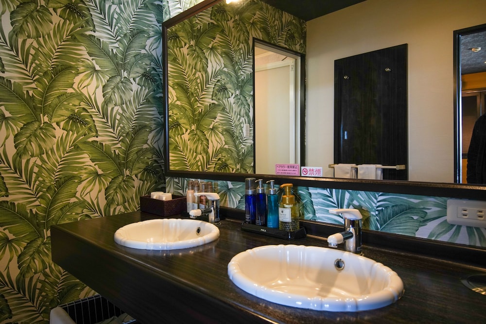 ロイヤル スイート 客室2 | ホテルラヴィアン