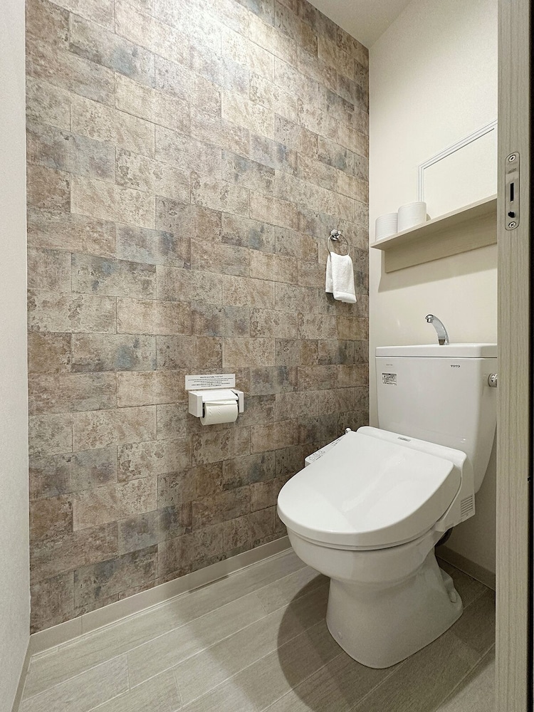 ファミリー アパートメント バスルーム1 | 尾道ホステルゆとり