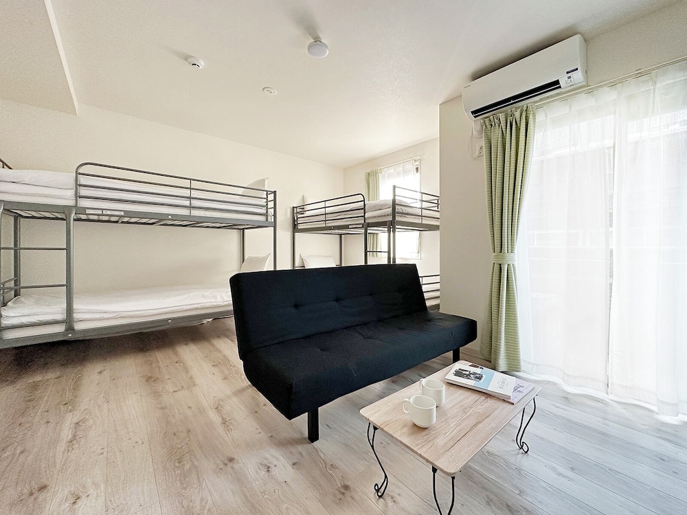 スーペリア アパートメント ベッド (複数台) 客室2 | 尾道ホステルゆとり