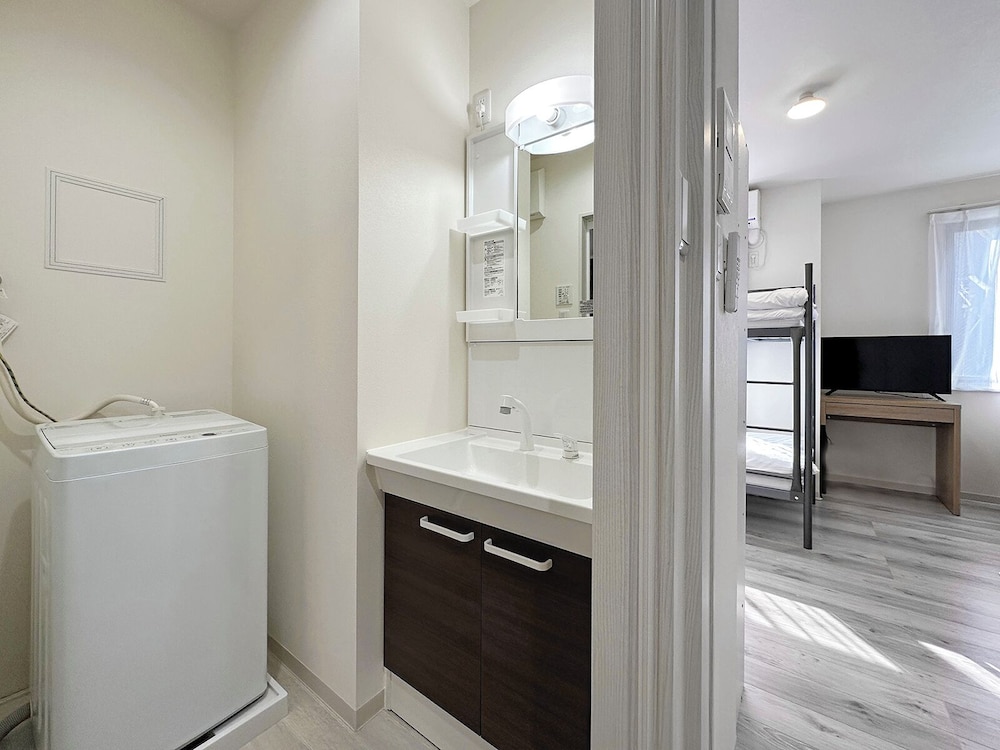 ファミリー アパートメント バスルーム4 | 尾道ホステルゆとり