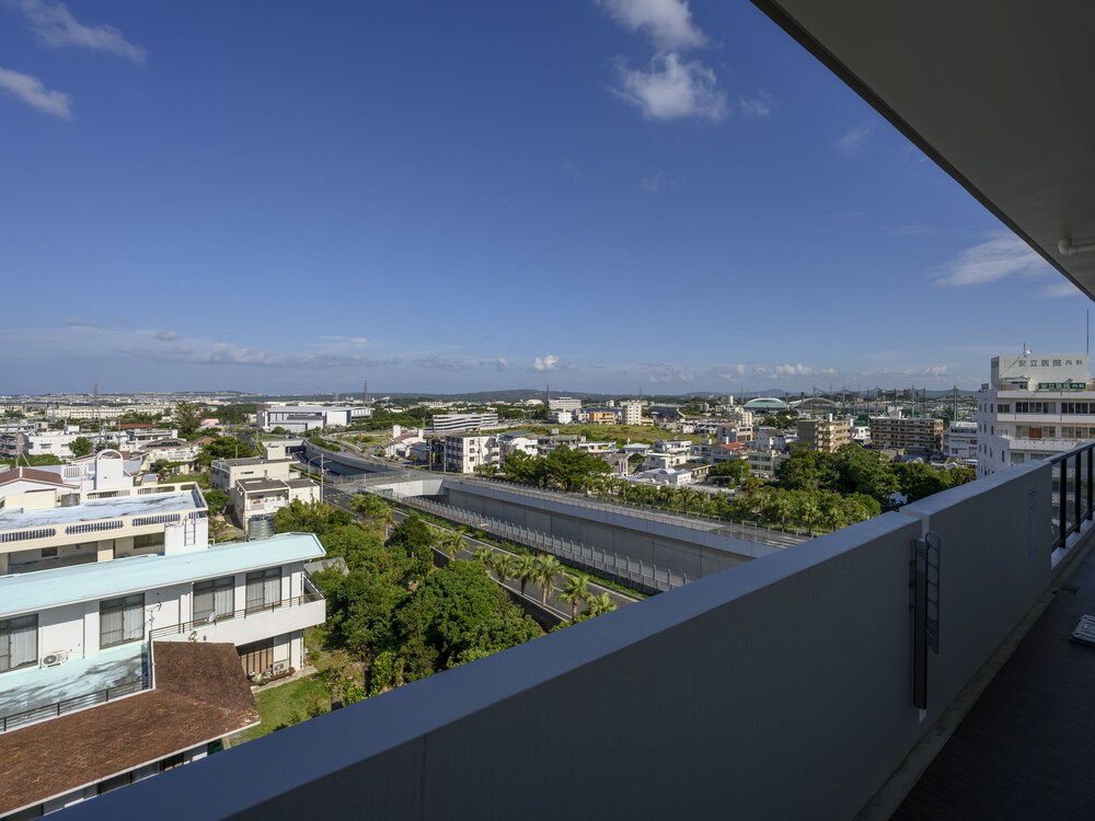 スーペリア アパートメント 2 ベッドルーム キッチン シティビュー 部屋からの景観0 | &Monde.Okinawa Arena Condominium