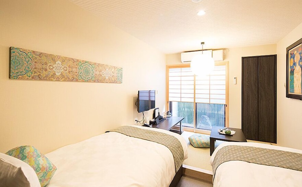 コンフォート ツインルーム 客室1 | 祇園はんなステイ