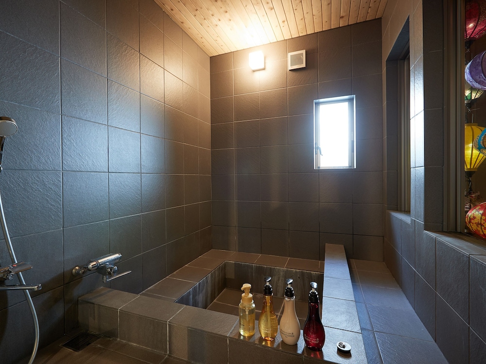 スーペリア ヴィラ バスルーム1 | アダンリゾート燈~Lantern