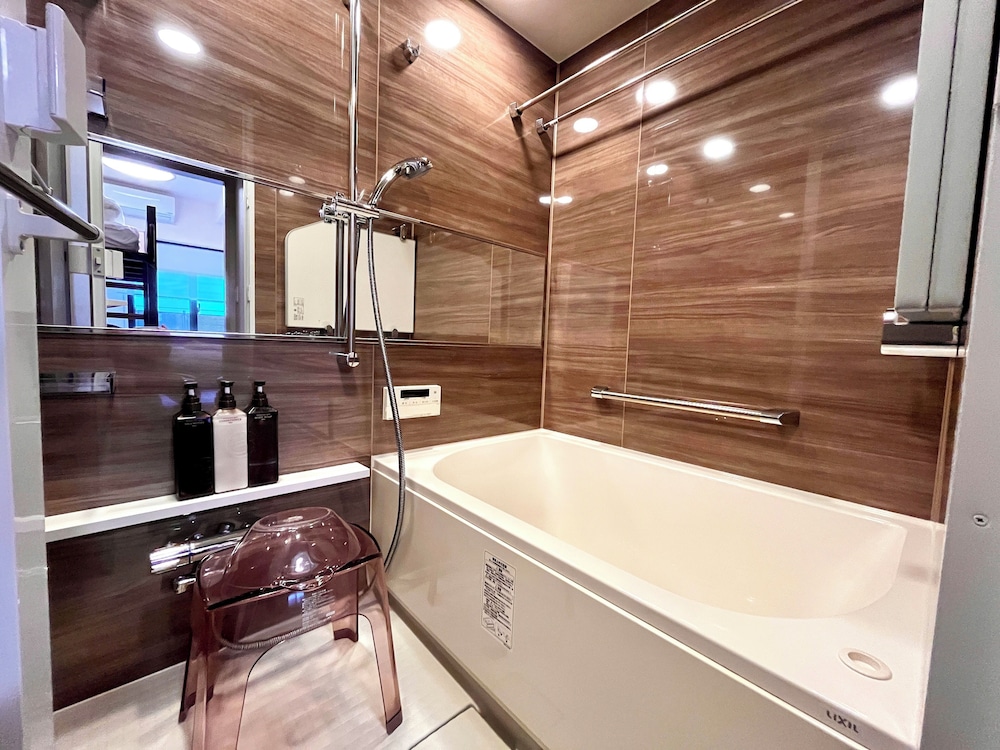 ツイン＆ロフトベッド ファミリールーム キッチン・洗濯機付き 禁煙 バスルーム0 | 日和ステイ京都鴨川