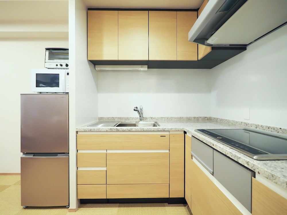 ダブル＆ロフトベッドルーム キッチン・洗濯機付き 禁煙 専用キッチン0 | 日和ステイ京都鴨川