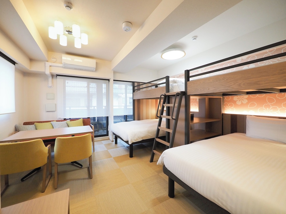 ツイン＆ロフトベッド ファミリールーム キッチン・洗濯機付き 禁煙 客室1 | 日和ステイ京都鴨川
