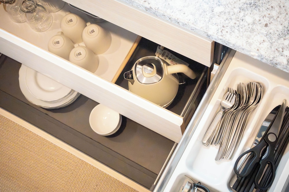 ツインルーム キッチン・洗濯機付き 禁煙 客室の設備とサービス2 | 日和ステイ京都鴨川