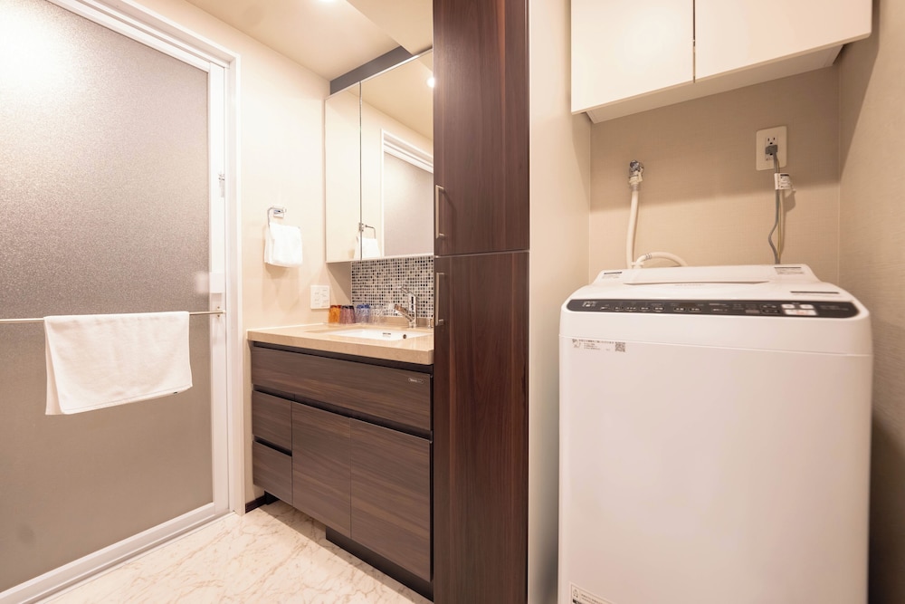 鴨川ビュー ファミリースイート（最大5名） バスルーム2 | 日和ステイ京都鴨川