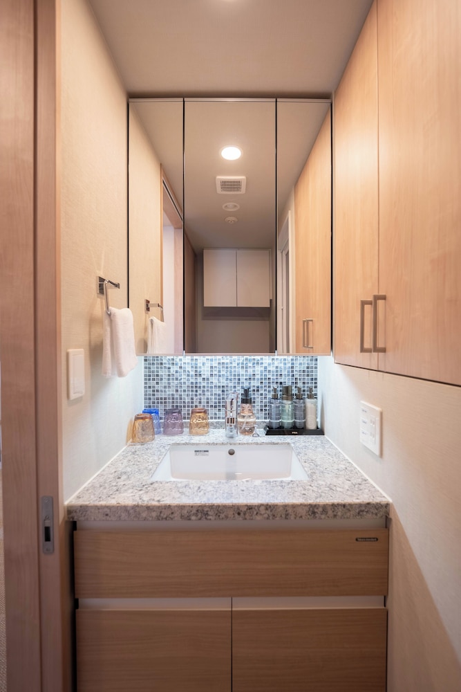 ツインルーム キッチン・洗濯機付き 禁煙 バスルーム1 | 日和ステイ京都鴨川