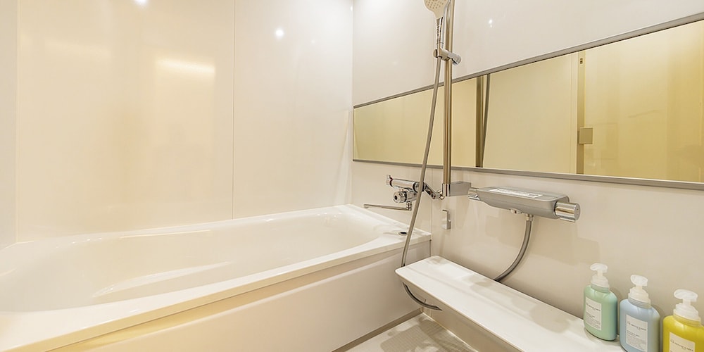 バスルーム付ツインルーム1F禁煙 バスルーム0 | ラグジュテックヴィラ芦徳