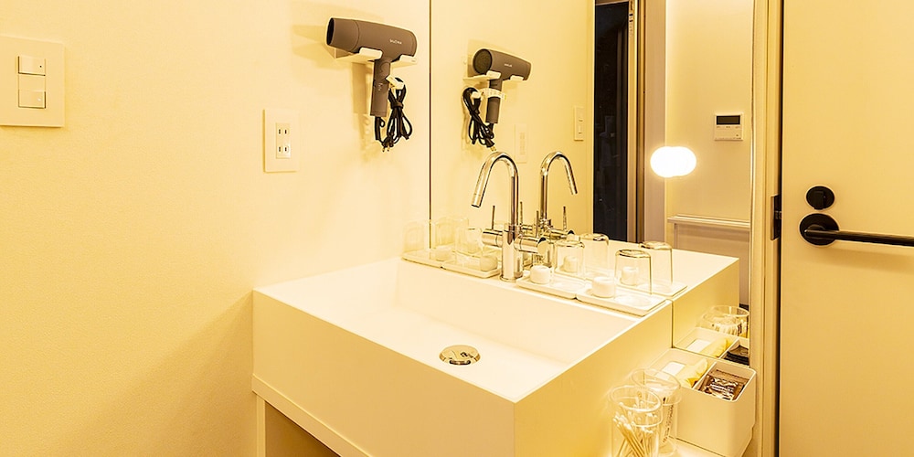 ファミリールームモダン キッチンコンロ付き 禁煙 客室2 | ラグジュテックヴィラ芦徳