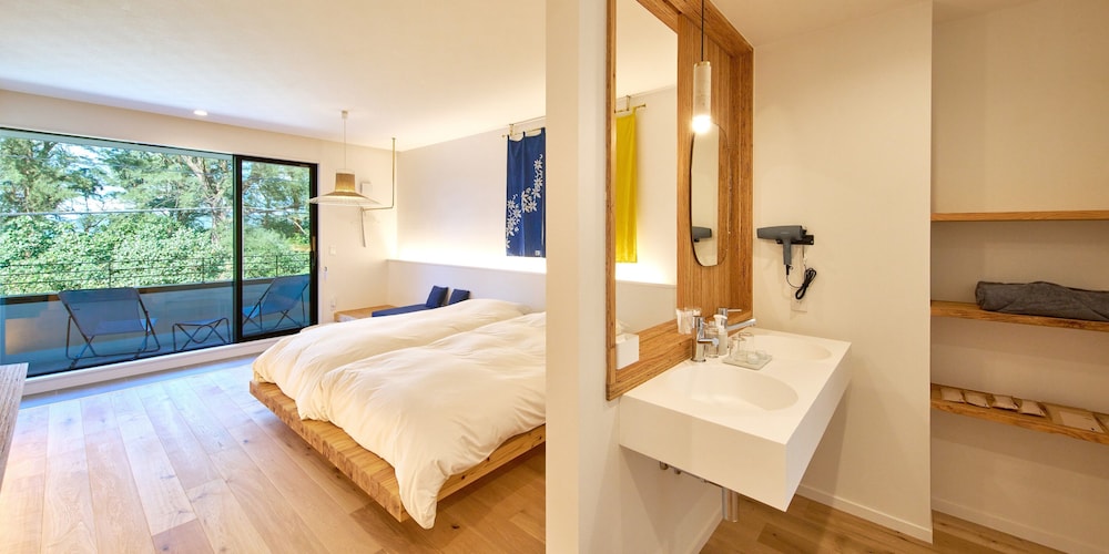 ツインルーム2F 禁煙 客室1 | ラグジュテックヴィラ芦徳