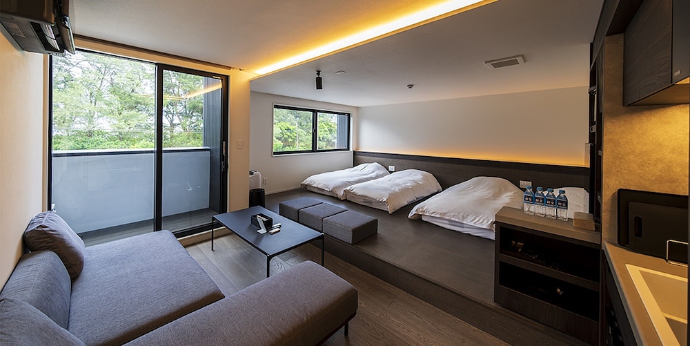 ファミリールームモダン キッチンコンロ付き 禁煙 | ラグジュテックヴィラ芦徳