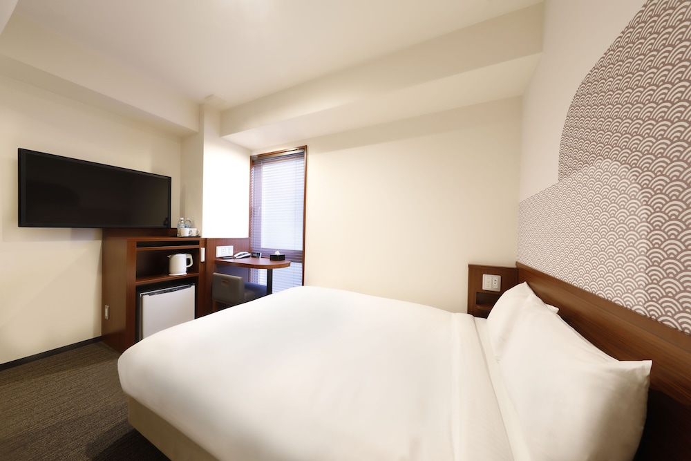 Basic Double Room with Breakfast 客室3 | ホップイン京都四条大宮