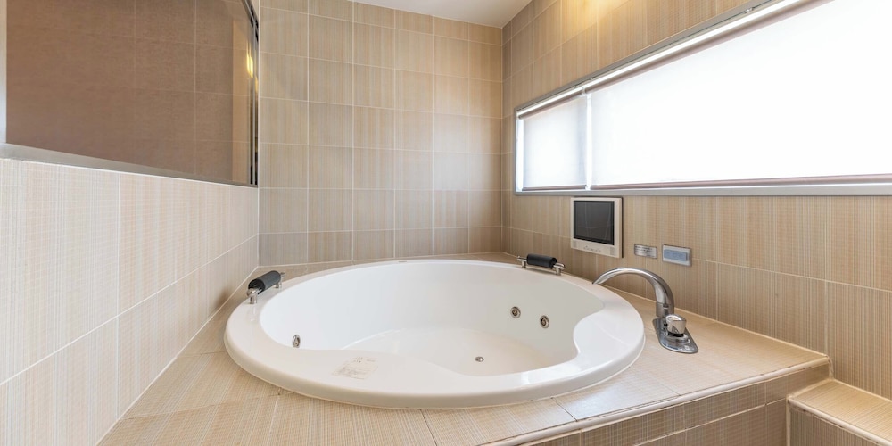 プレミアム ルーム バスルーム1 | HOTEL felice 大阪伊丹空港